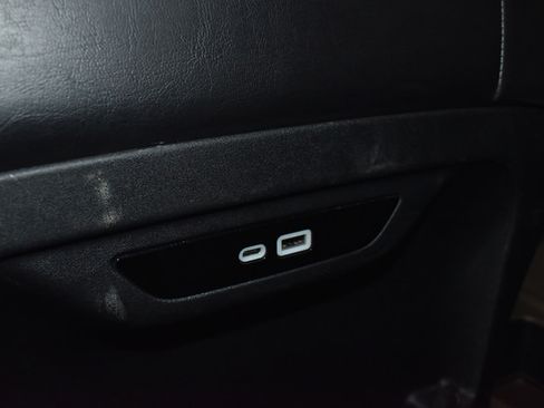 Certified 2025 Chrysler Pacifica Select FWD image 19