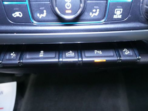 Used 2017 Chevrolet Silverado 1500 LT w/ All Star Edition image 31