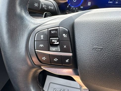 Certified 2020 Ford Explorer Platinum w/ Premium Technology Package AWD/4WD image 11