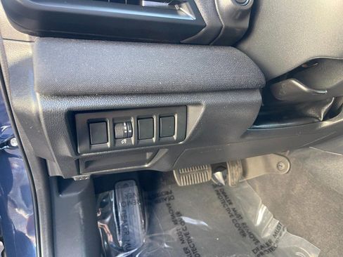 Used 2024 Subaru Outback AWD/4WD image 21