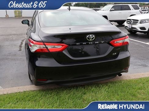 Used 2019 Toyota Camry LE w/ Convenience Package FWD image 18