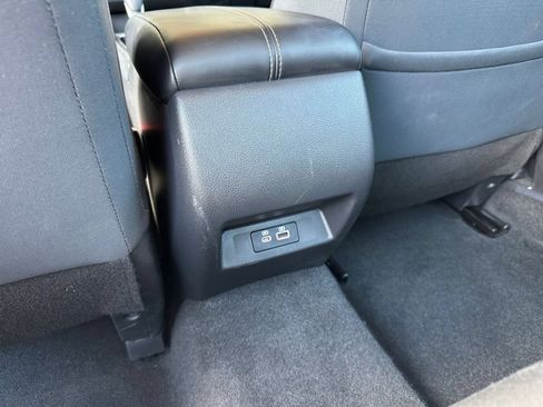 Used 2025 Nissan Altima 2.5 SV FWD image 23