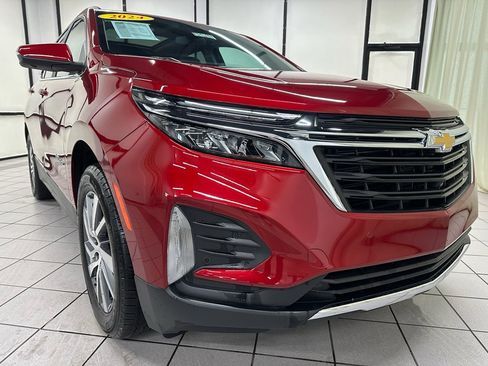 Certified 2024 Chevrolet Equinox LT image 2