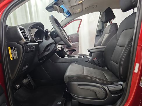Used 2021 Kia Sportage LX image 18