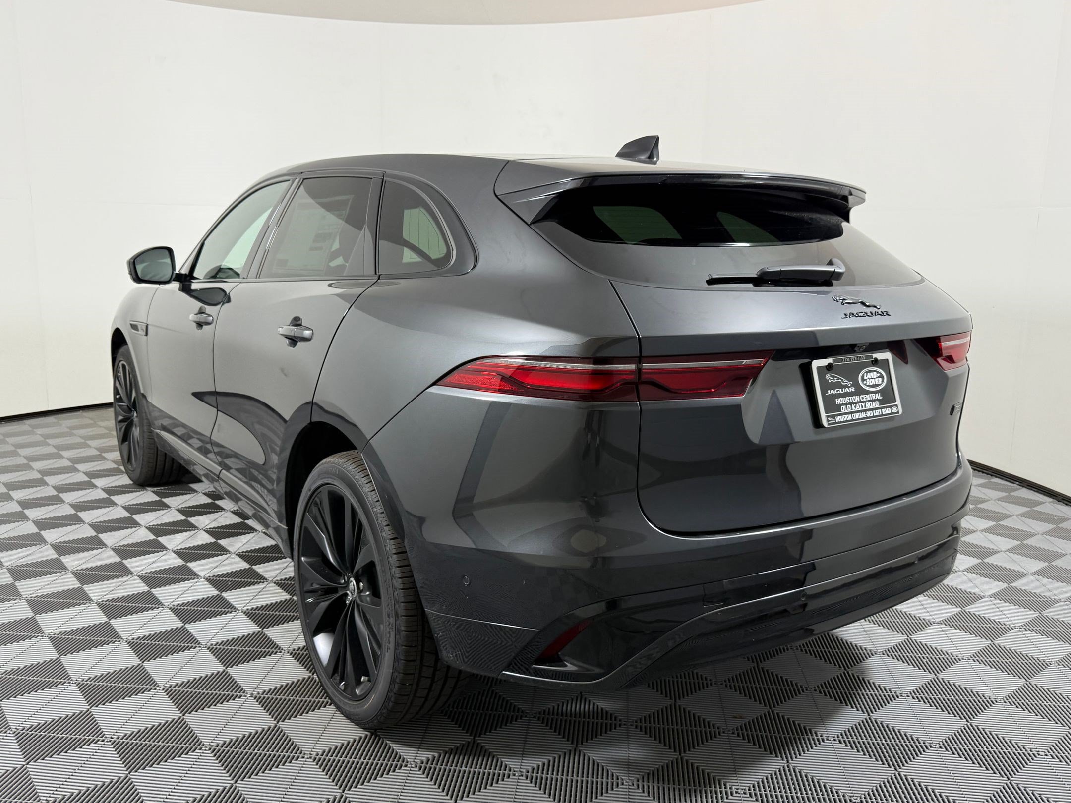 New 2026 Jaguar F-PACE R-Dynamic S AWD/4WD image 3