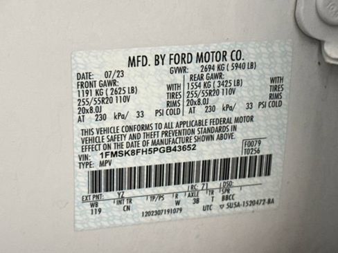 Used 2023 Ford Explorer Limited image 34