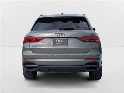 New 2025 Audi Q3 2.0T Premium image 7