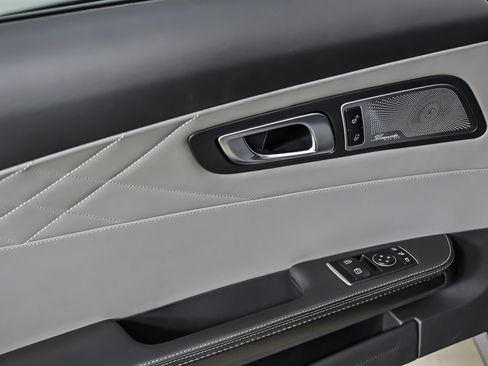Used 2020 Mercedes-Benz AMG GT C image 17