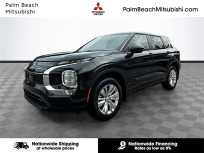 New 2025 Mitsubishi Outlander ES