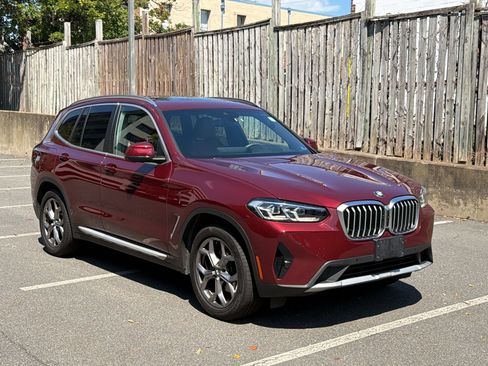 Used 2024 BMW X3 xDrive30i w/ Premium Package AWD/4WD image 7