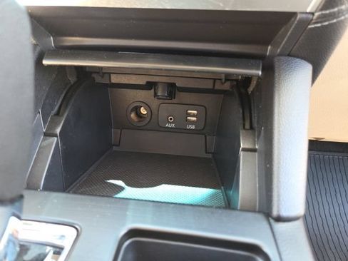 Used 2018 Subaru Outback 3.6R Limited AWD/4WD image 33