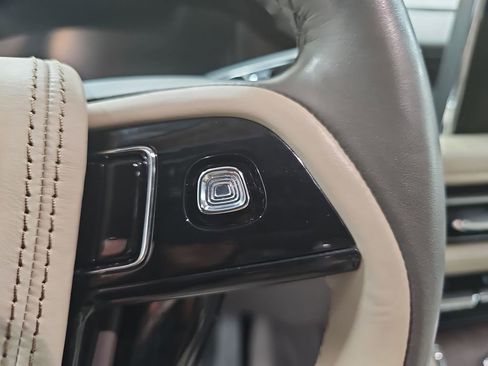 Used 2022 Lincoln Aviator Reserve w/ Equipment Group 201A image 18