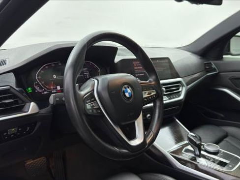 Used 2020 BMW 330i Sedan w/ Convenience Package RWD image 26