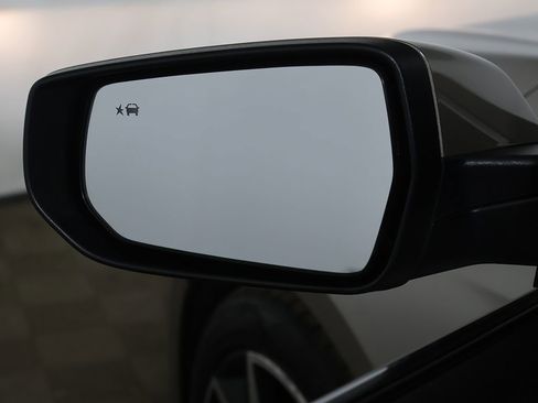 Used 2022 Chevrolet Malibu RS FWD image 31