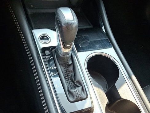Used 2023 Nissan Altima 2.5 SV AWD/4WD image 14