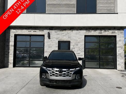 Used 2024 Hyundai Santa Cruz SE AWD/4WD image 1