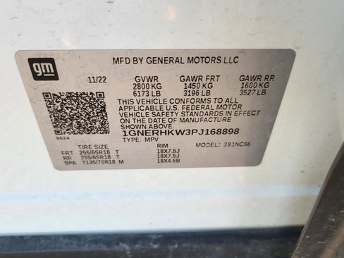 Used 2023 Chevrolet Traverse LT image 34