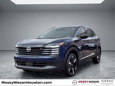 New 2026 Nissan Kicks SR w/ SR Premium Package image 4