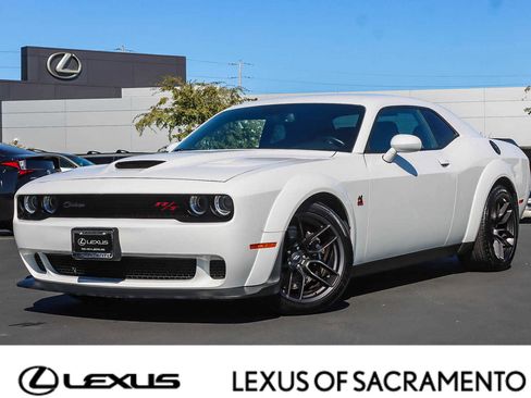 Used 2019 Dodge Challenger R/T Scat Pack image 1