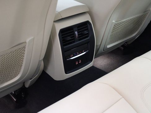 Used 2021 BMW 330i Sedan w/ Convenience Package image 24