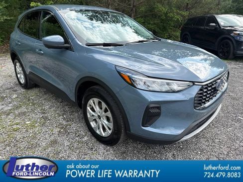 Used 2023 Ford Escape Active w/ Tech Pack #2 AWD/4WD image 1