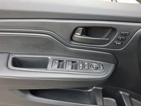 Used 2023 Honda Odyssey EX-L image 13
