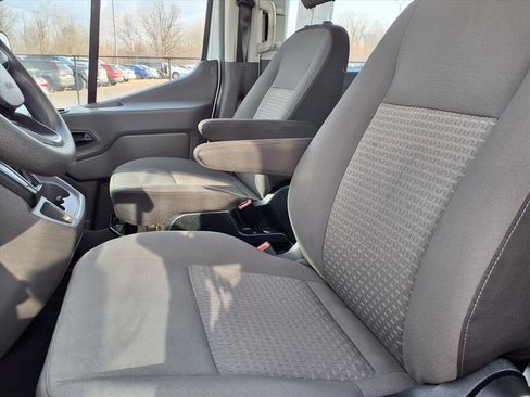 Used 2022 Ford Transit 350 XLT image 3