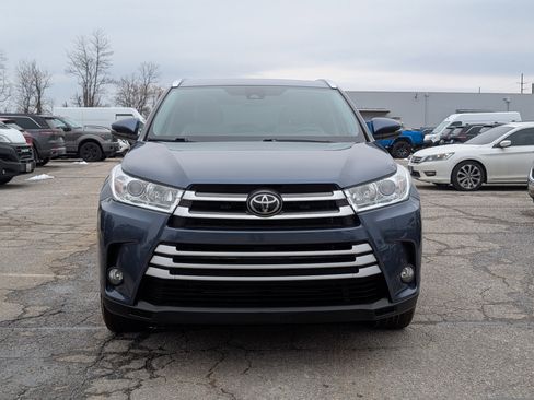 Used 2019 Toyota Highlander XLE image 8