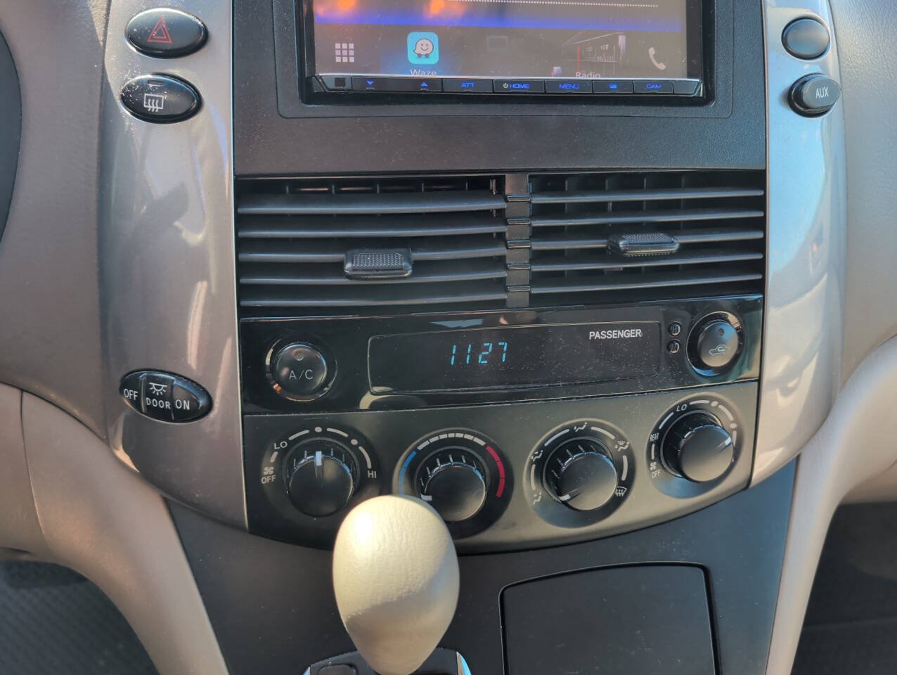 Used 2006 Toyota Sienna LE FWD image 36