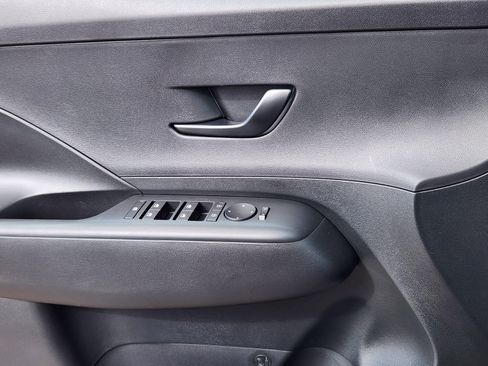 New 2026 Hyundai Kona SE AWD/4WD image 7