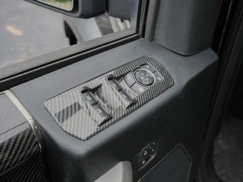 Used 2019 Ford F150 Raptor w/ Equipment Group 802A Luxury AWD/4WD image 23