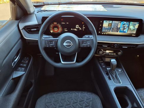 New 2026 Nissan Kicks SV image 16