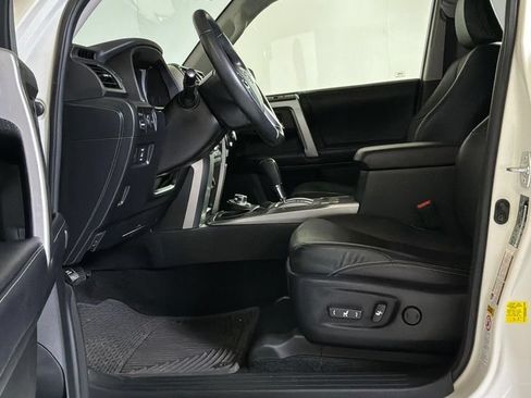 Used 2018 Toyota 4Runner Limited AWD/4WD image 11