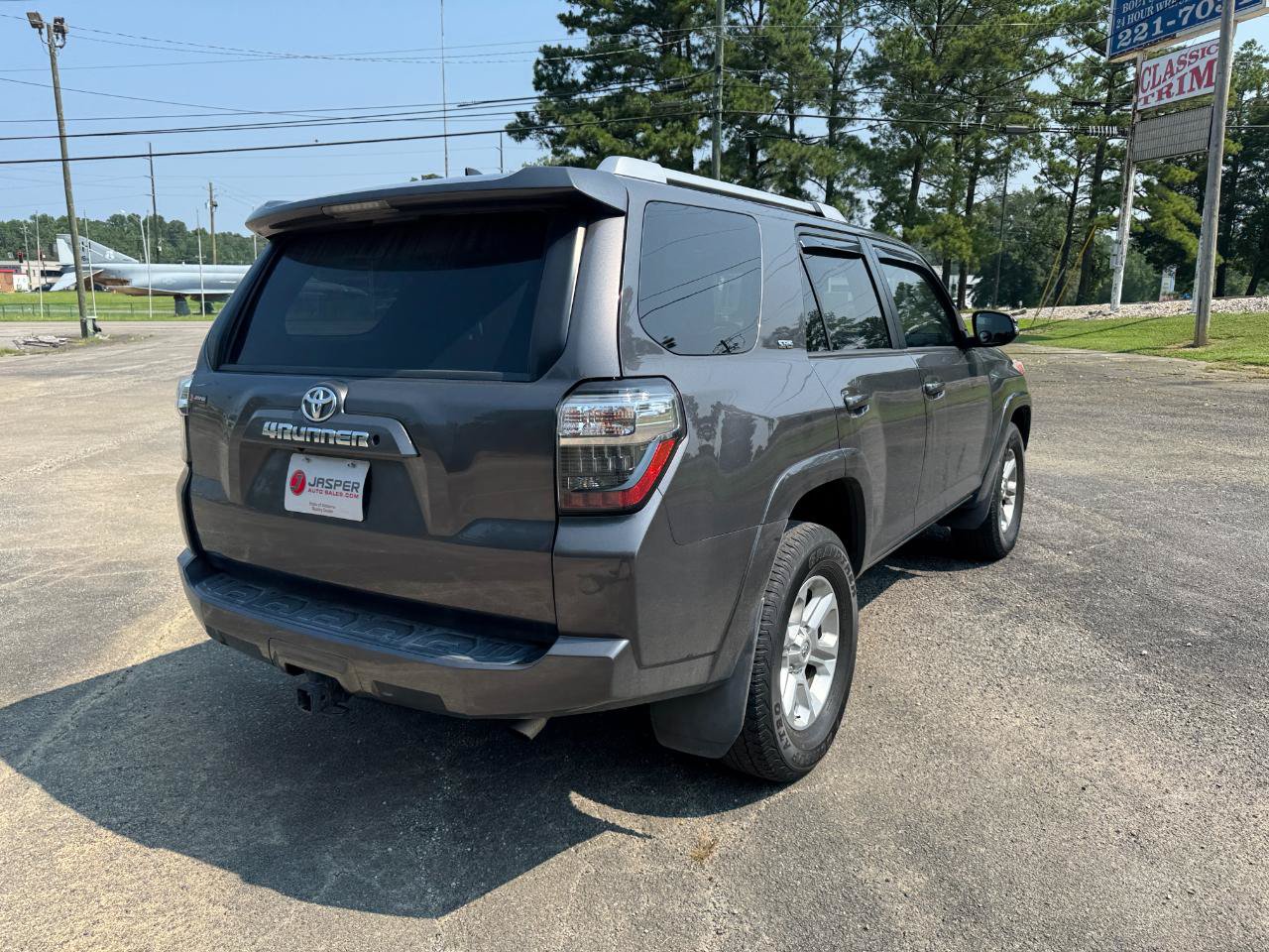 Used 2017 Toyota 4Runner SR5 Premium RWD image 3