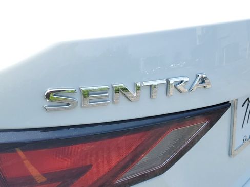 Used 2025 Nissan Sentra S FWD image 11