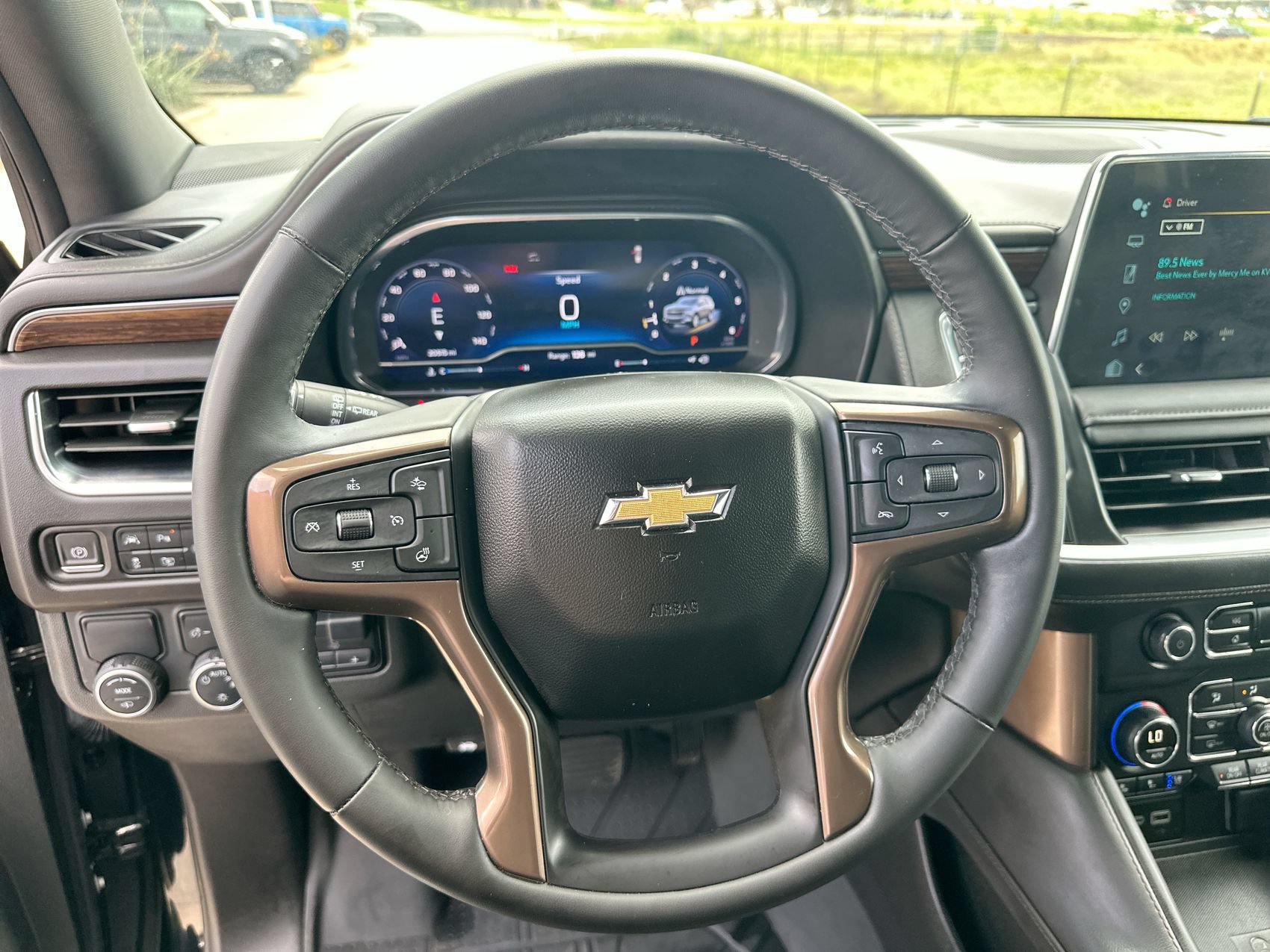 Used 2024 Chevrolet Tahoe High Country RWD image 14