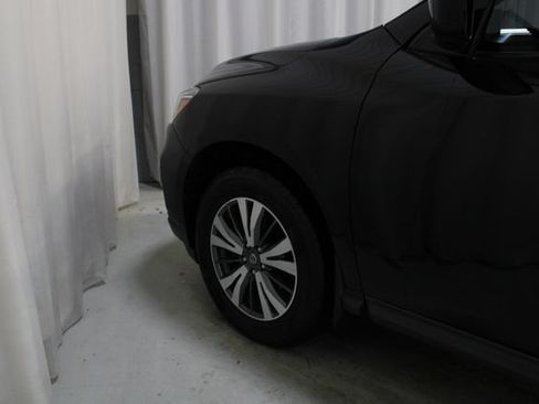 Used 2019 Nissan Pathfinder S AWD/4WD image 31