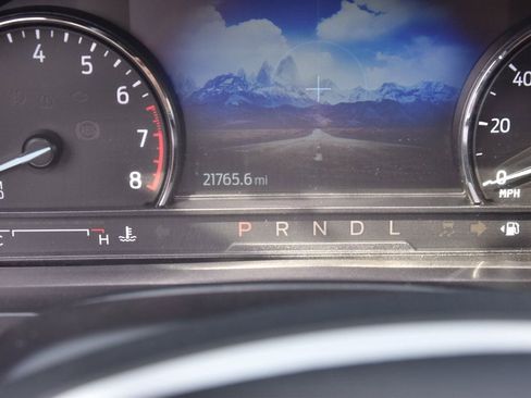 Used 2024 Ford Explorer Limited AWD/4WD image 7
