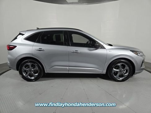 Used 2023 Ford Escape ST-Line w/ Equipment Group 301A image 7
