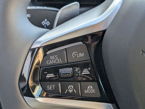 Used 2025 BMW 330i xDrive Sedan w/ Premium Package image 18