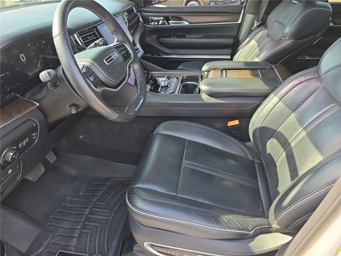 Used 2022 Jeep Grand Wagoneer Series II w/ Convenience Group III image 11