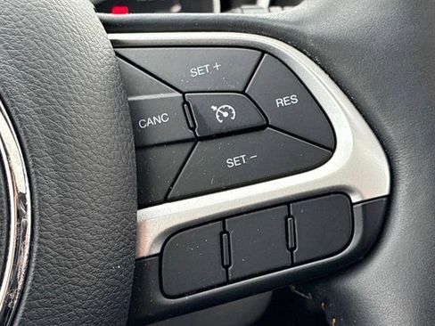 Used 2017 Jeep Compass Limited w/ Navigation Group image 24