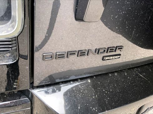 Certified 2023 Land Rover Defender 110 X-Dynamic SE AWD/4WD image 29