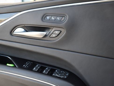 Used 2023 Cadillac Escalade ESV Sport image 11