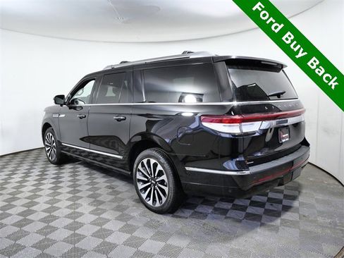 Used 2024 Lincoln Navigator L Reserve image 6