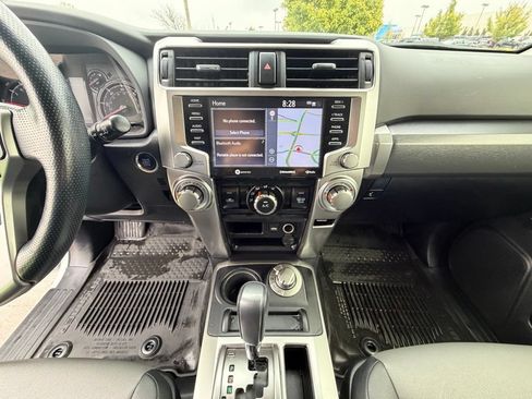 Used 2024 Toyota 4Runner SR5 Premium w/ SR5 Premium Package AWD/4WD image 28