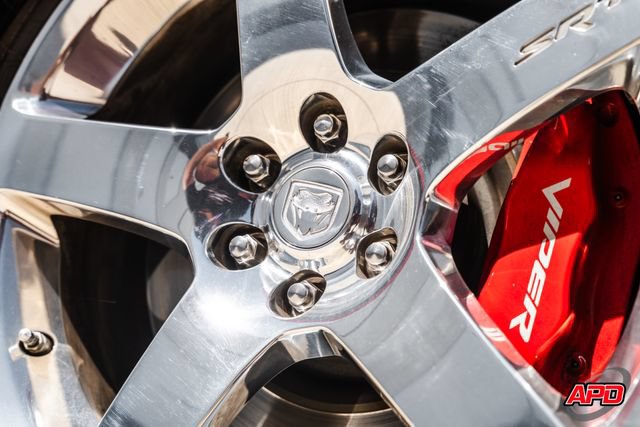 Used 2006 Dodge Viper SRT-10 RWD image 3