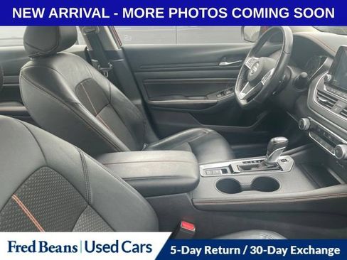 Used 2022 Nissan Altima 2.5 SR AWD/4WD image 8