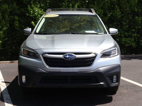 Used 2020 Subaru Outback Premium AWD/4WD image 2