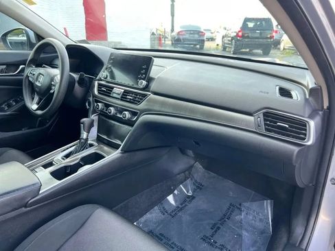 Used 2018 Honda Accord LX image 16